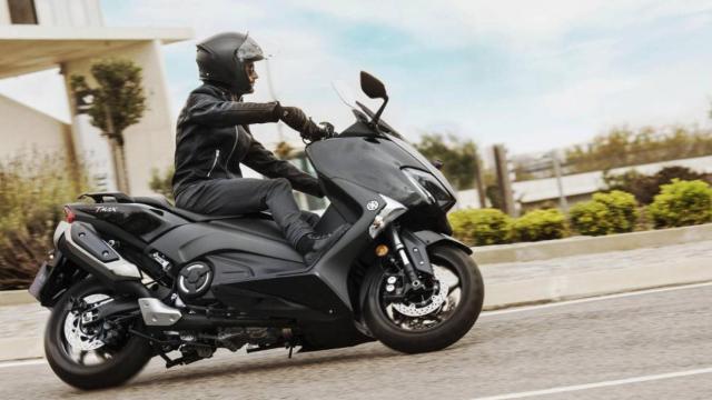 Yamaha T-MAX 2017