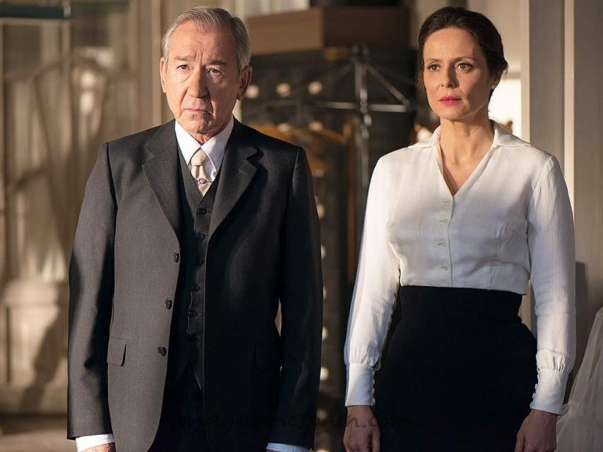 José Sacristán y Aitana Sánchez-Gijón en Velvet. Fotograma de la serie.