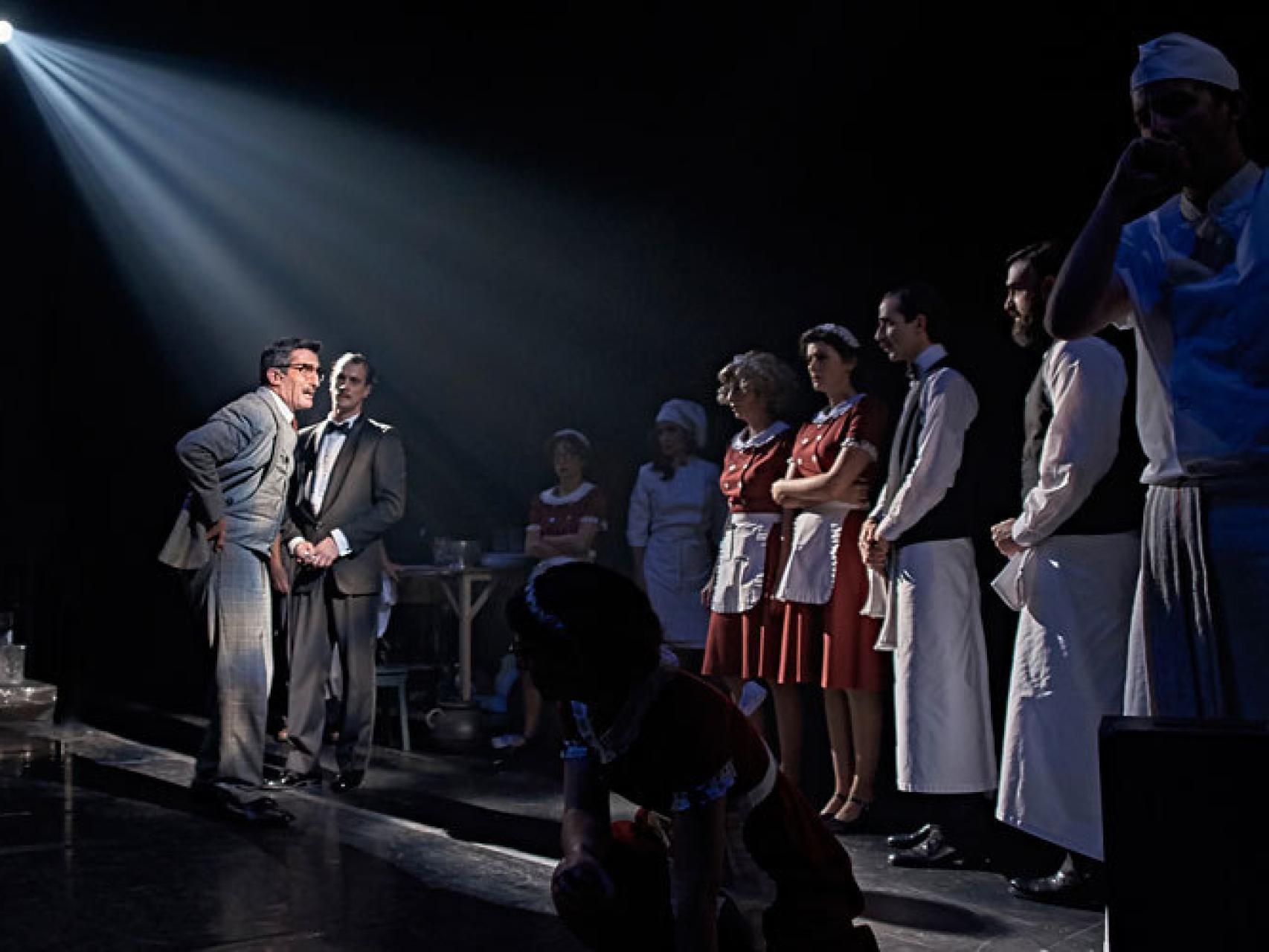 Imagen del montaje de La cocina, una obra de Sergio Peris-Mencheta.