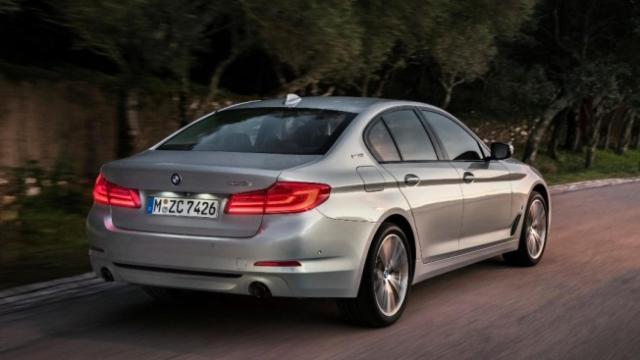 BMW 530e iPerformance: el poder eléctrico llega a la nueva berlina bávara en Detroit