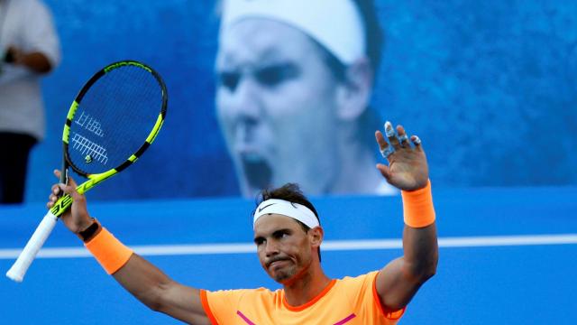 Nadal celebra su victoria final en Abu Dhabi.