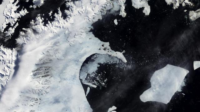 El colapso de la plataforma Larsen B en 2002.