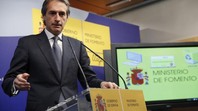 El ministro de Fomento, Íñigo de la Serna, durante una presentación.