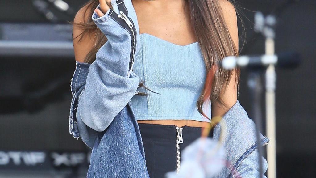 Ariana y su característico hoyuelo.