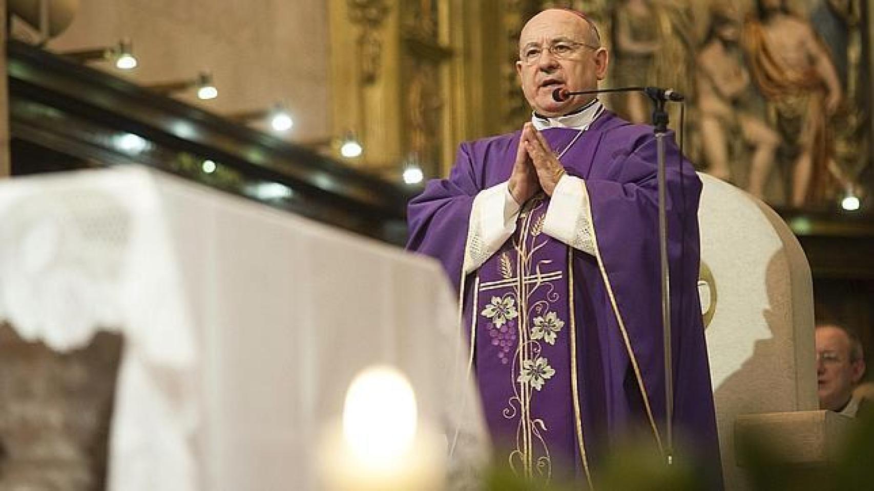 El arzobispo de Zaragoza, Vicente Jiménez, imputado por espionaje