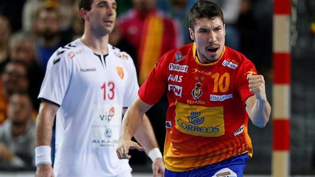 Alex Dujchebaev celebra un gol.