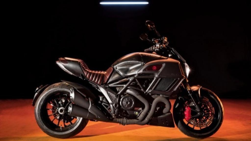 Ducati Diavel Diesel: moda y deportividad se dan la mano
