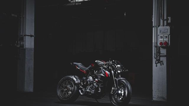 La MV Agusta Dragster se vuelve aún más oscura