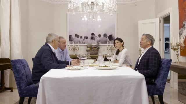 La bronca de Javier Sardá con Fabiola Martínez hablando de Podemos