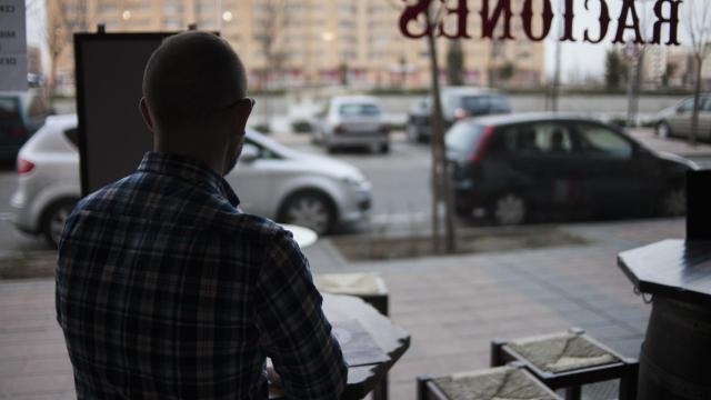Francisco, en uno de sus negocios, en Getafe.