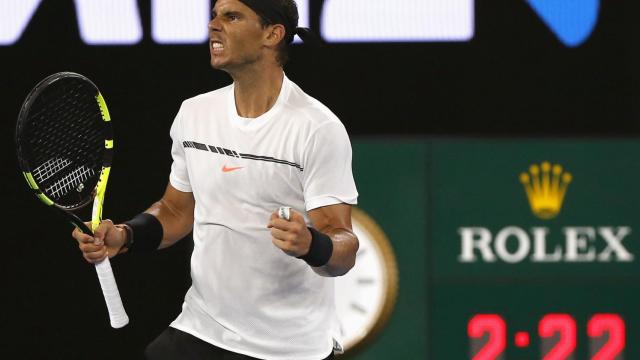 Rafa Nadal celebra un punto durante la final del Open de Australia.