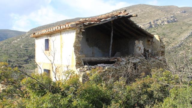 La casa de La Romana donde las niñas fueron violadas y torturadas está en ruinas.
