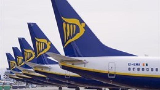 Imagen de archivo de la cola de aviones de Ryanair