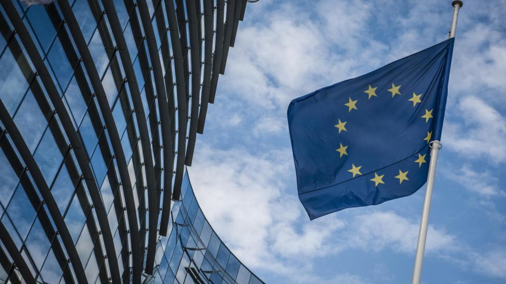 UE