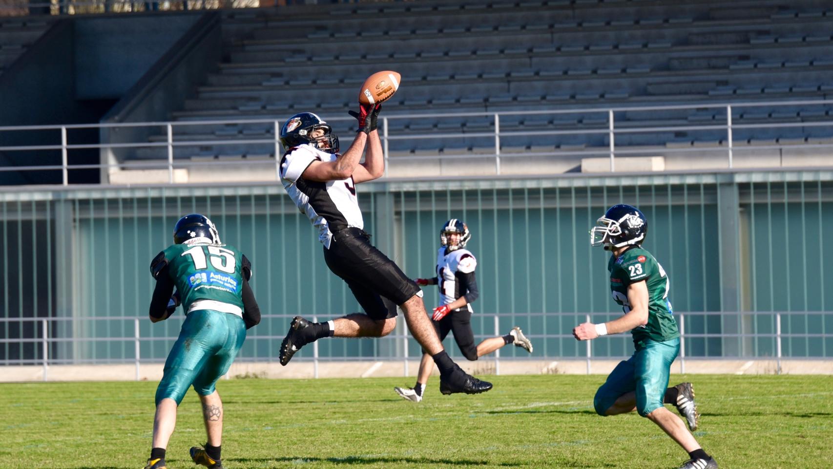 Estrategia, hermandad y técnica: “El fútbol americano no es solo pegarse golpes”