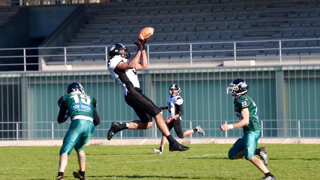 Estrategia, hermandad y técnica: “El fútbol americano no es solo pegarse golpes”