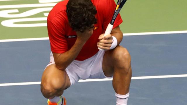 Feliciano López se lamenta por la derrota.