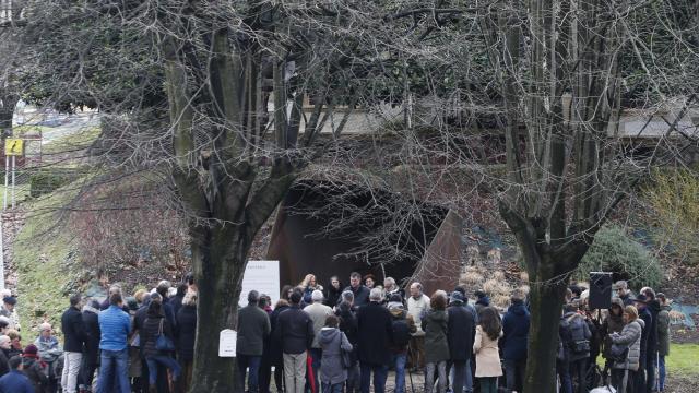 La familia del exjefe de la Policía Local de Andoain Joseba Pagazaurtundua, asesinado por ETA en 2003 ha celebrado hoy en esta localidad guipuzcoana un acto en su memoria.