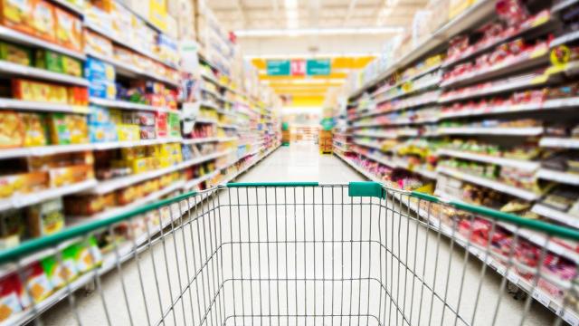 Interior de un supermercado.