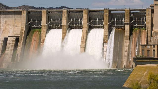 energia-hidraulica-central-hidroelectrica-embalse