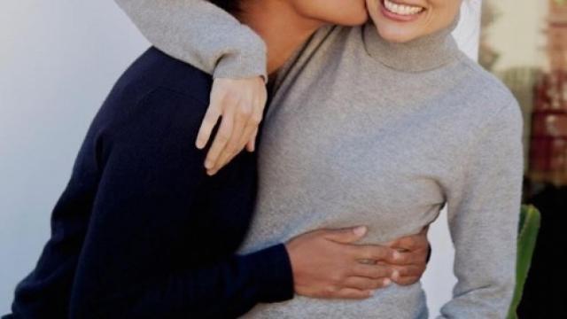 Elena Anaya y su pareja, el día en el que Jon Kortajarena anunció el embarazo.