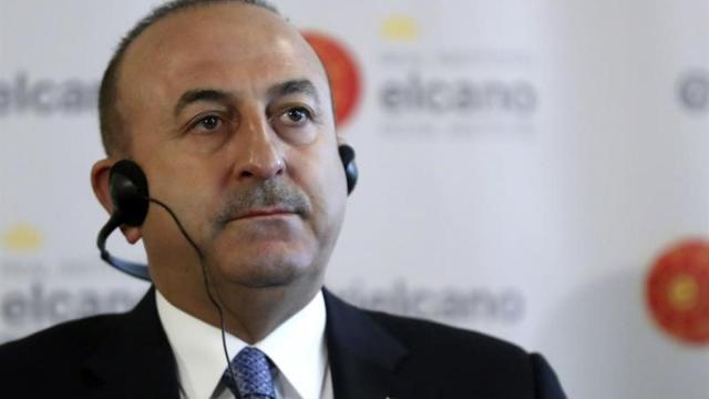 El ministro de Exteriores turco , Mevlüt Çavusoglu, durante su conferencia en Madrid.