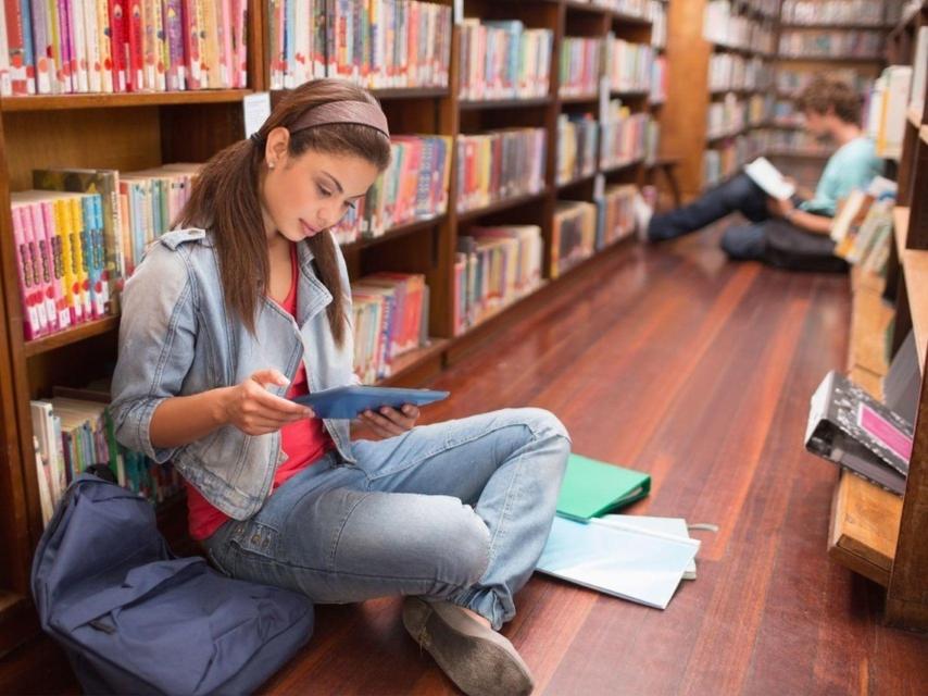 Los lectores también condicionan la lectura política de la obra.