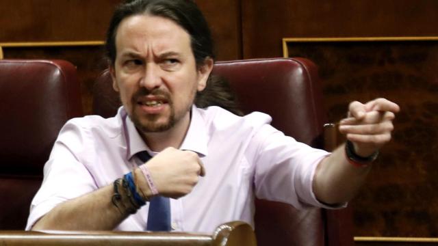 Pablo Iglesias, en el momento de encararse con la bancada popular.