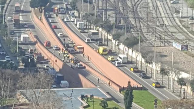 El momento de la detención del camión.