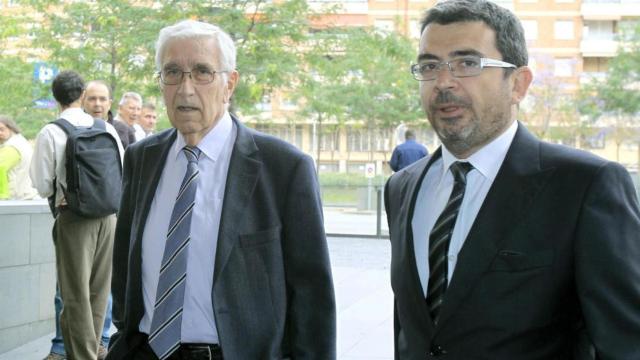 El extesorero de CDC, Daniel Osácar, y el ex coordinador, Francesc Sánchez, ambos investigados.
