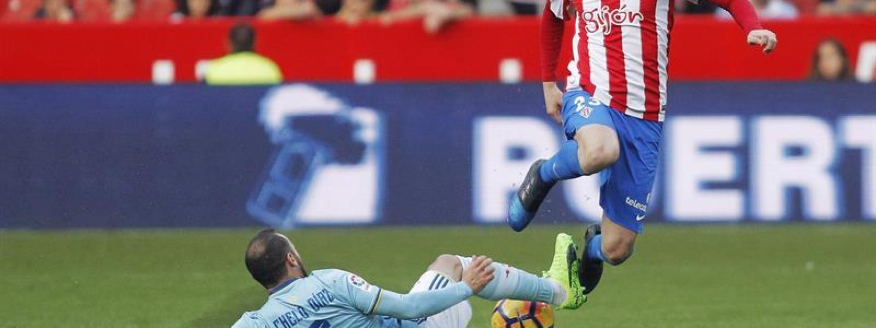 Moi Gómez en un partido reciente del Sporting.