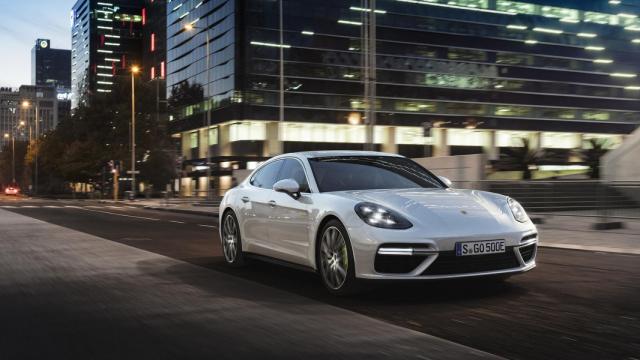 2018-porsche-panamera-turbo-s-e-hybrid-2