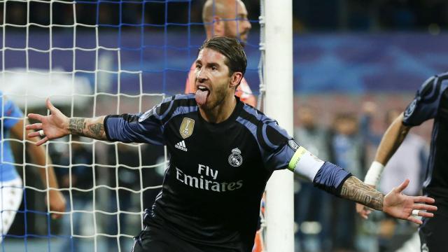 Sergio Ramos celebra uno de sus goles al Nápoles.