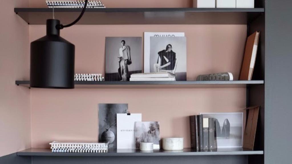 Escritorio tanto para él como para ella de The Design Chaser. | Foto:  Kristofer Johnsson.