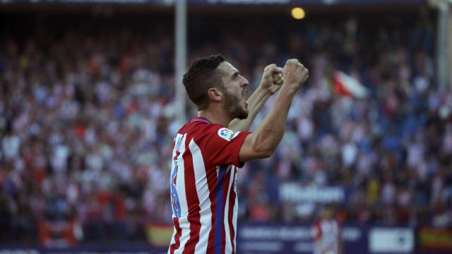 Koke celebra su gol, el tercero del Atlético.