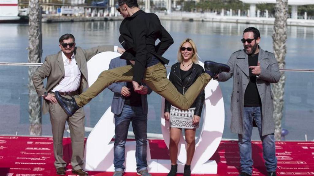 El equipo de Maniac Tales en el photocall.