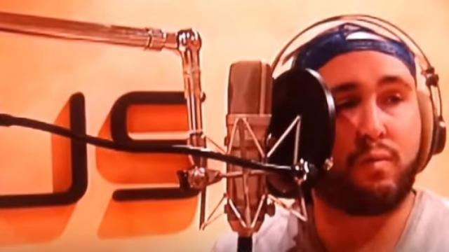 El hijo de Isabel Pantoja, en un momento de su interpretación