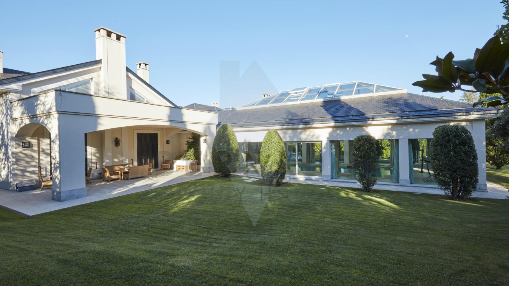 Así es la espectacular mansión de María Teresa Campos