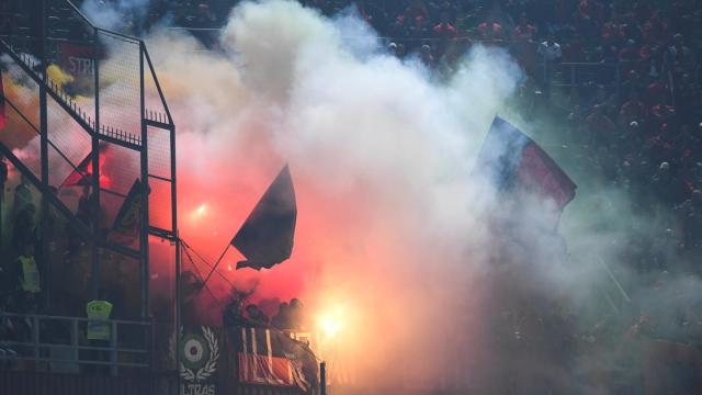 Lanzamiento de bengalas.