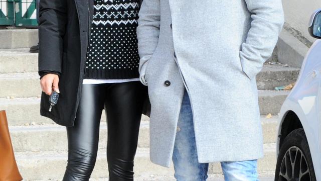 Paula Echevarría y David Bustamante en las puerta del colegio de su hija Daniella