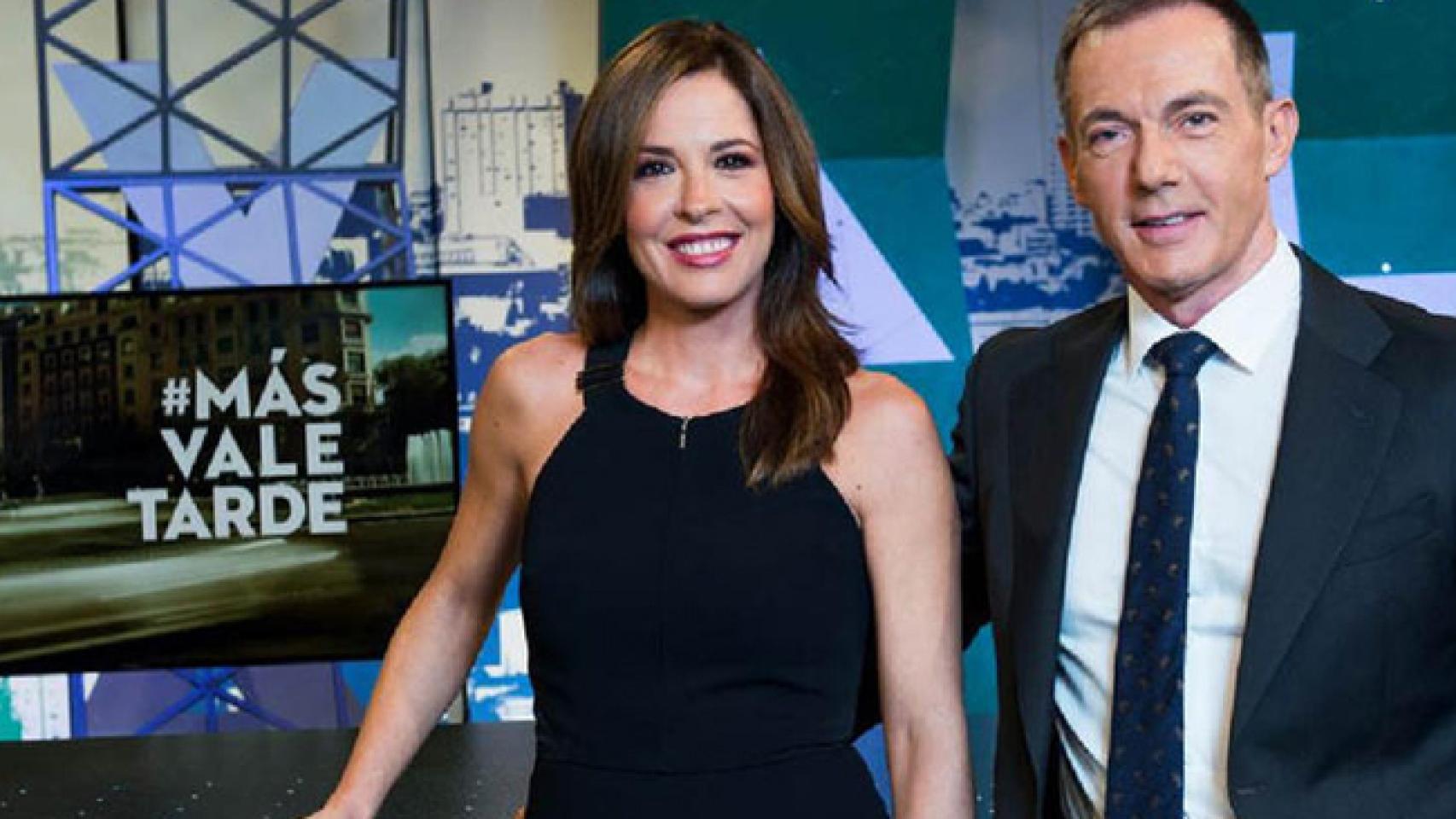 Mamen Mendizábal enseña el nuevo plató de 'Más vale tarde'