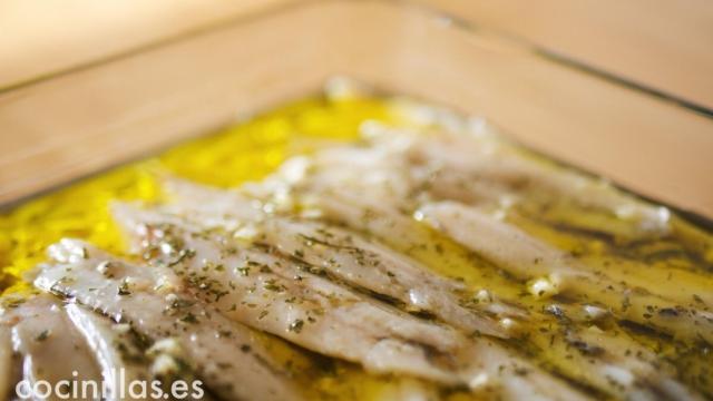 Boquerones en aceite. EE