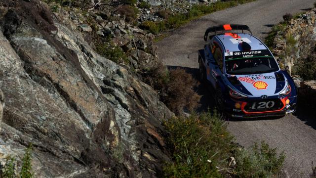Thierry Neuville y Hyundai se imponen en Córcega
