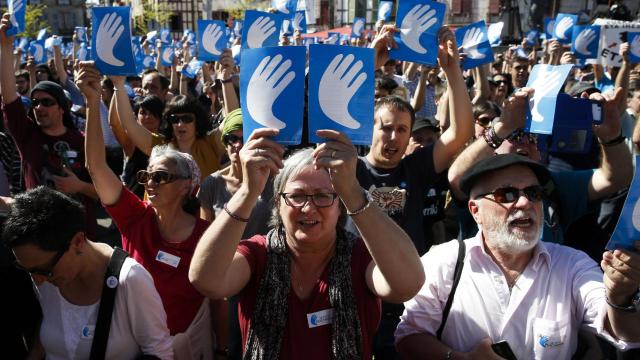 La concentración en Bayona que respaldó el desarme de ETA