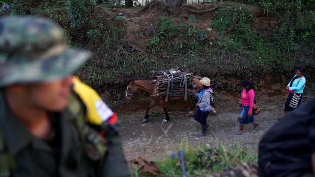 El Gobierno y las FARC firmaron un nuevo acuerdo de paz rechazado por la sociedad
