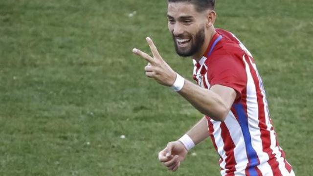 Carrasco celebra sus dos goles.