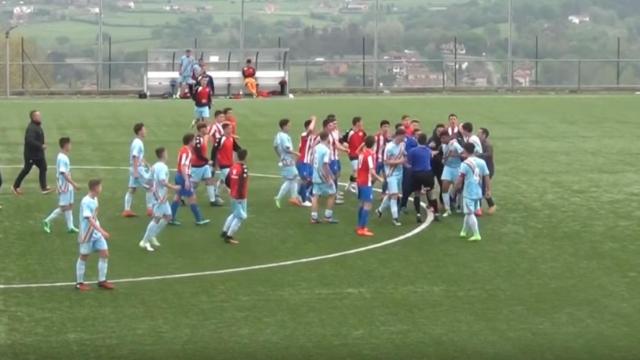 Imagen de un momento de la pelea.