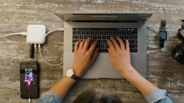 macbook ordenador portatil apple