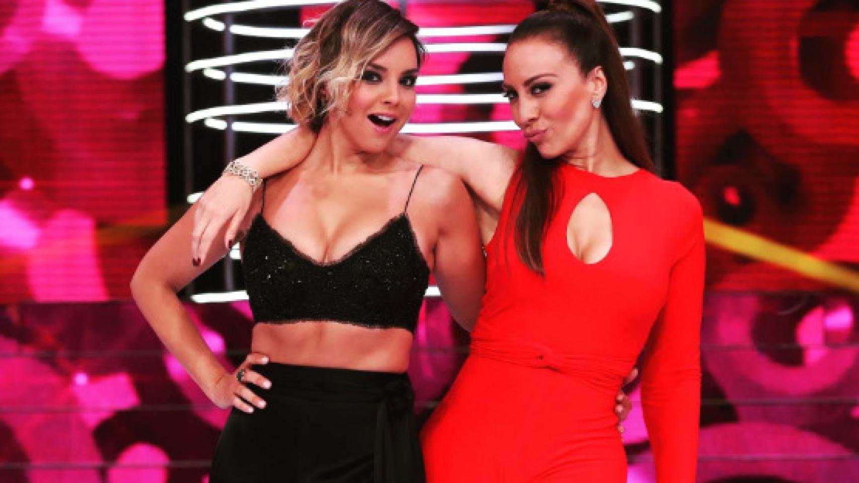 Desternillante momento de Mónica Naranjo y Chenoa imitando a Las Grecas