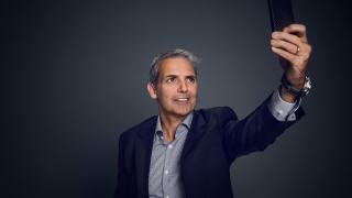 Eamonn O'Hare, fundador de Zegona, quiere crecer en España.